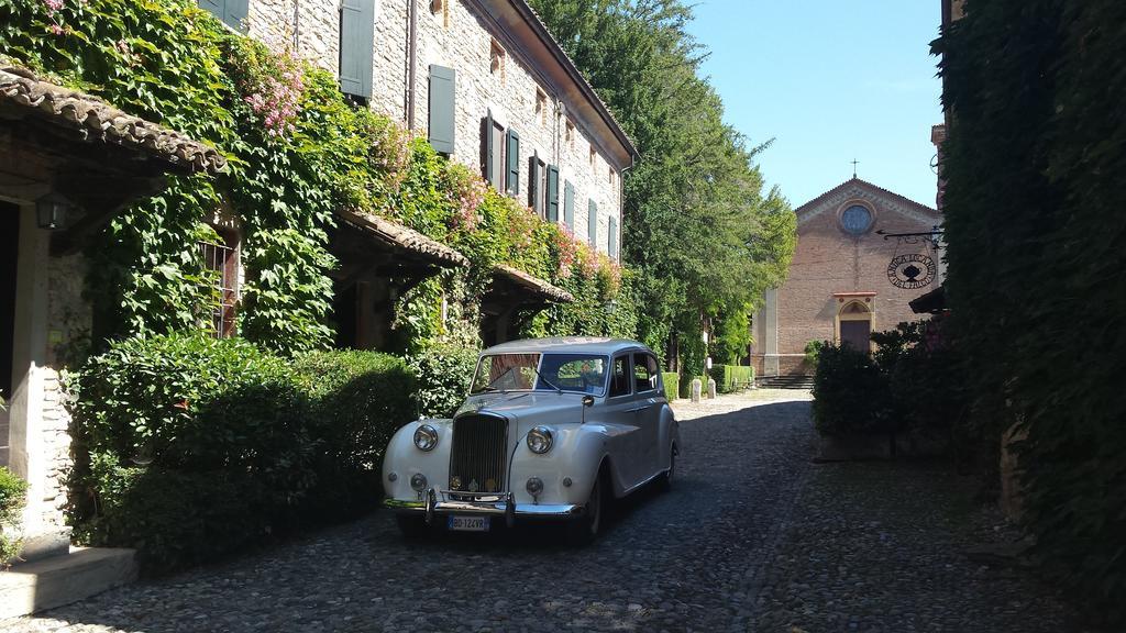 Hotel Torre Di San Martino Гаццола-ди-Ривальта Экстерьер фото