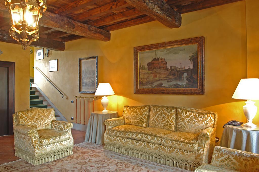 Hotel Torre Di San Martino Гаццола-ди-Ривальта Экстерьер фото