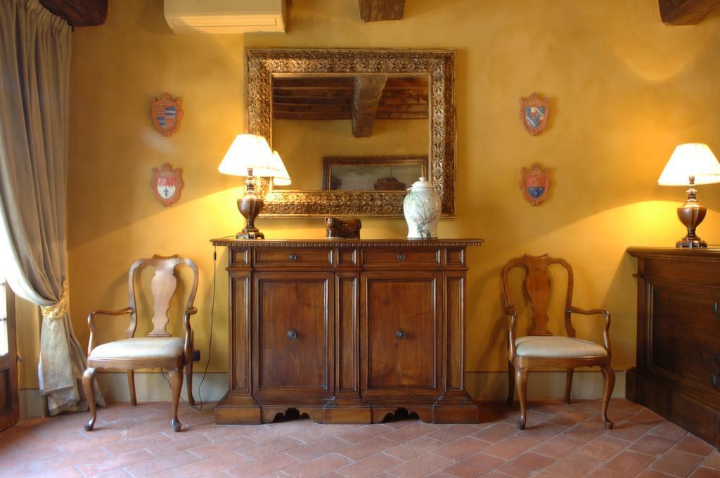 Hotel Torre Di San Martino Гаццола-ди-Ривальта Экстерьер фото