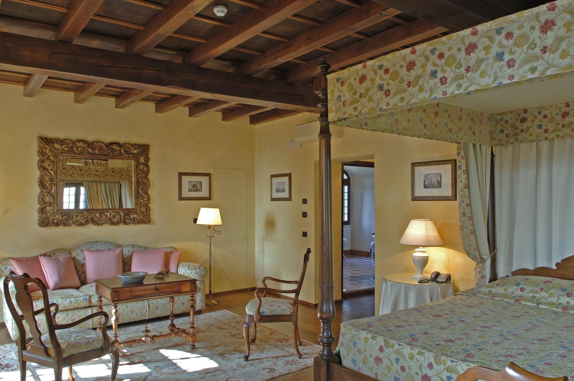 Hotel Torre Di San Martino Гаццола-ди-Ривальта Экстерьер фото