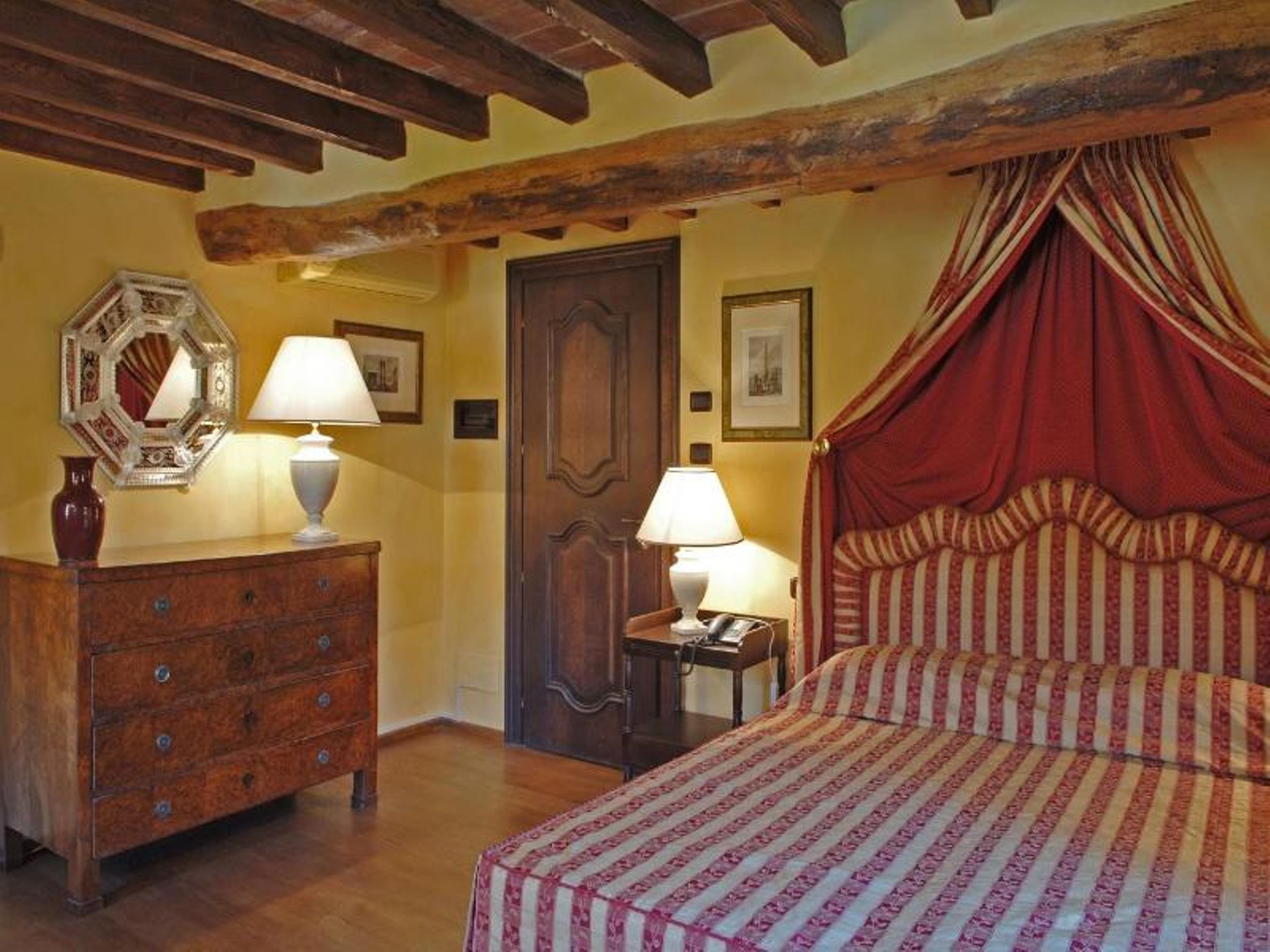 Hotel Torre Di San Martino Гаццола-ди-Ривальта Экстерьер фото