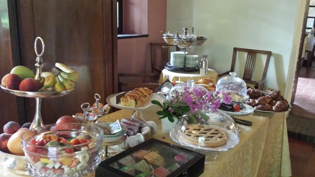 Hotel Torre Di San Martino Гаццола-ди-Ривальта Экстерьер фото