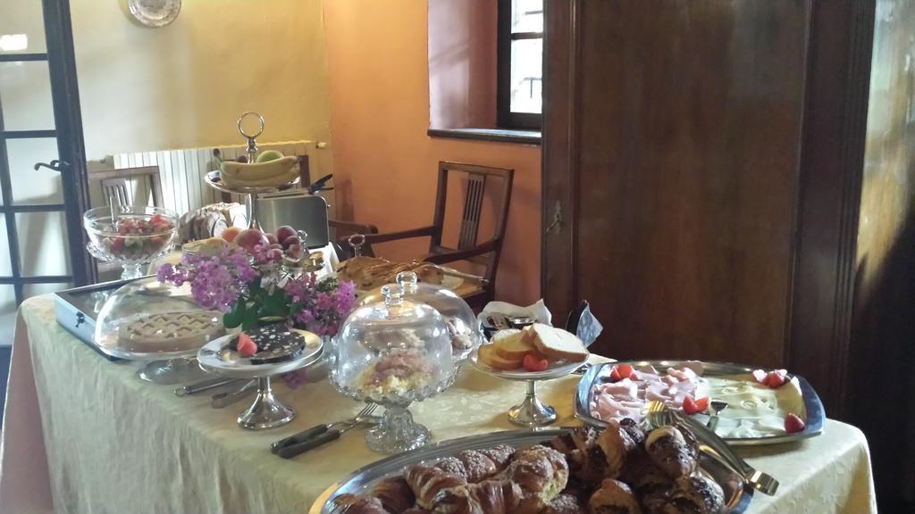 Hotel Torre Di San Martino Гаццола-ди-Ривальта Экстерьер фото